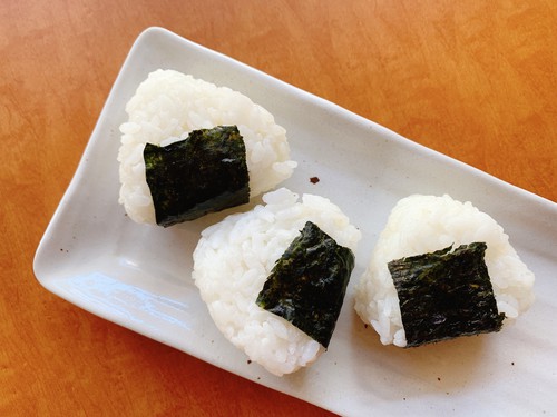 小笠原自然海塩使用 塩むすび